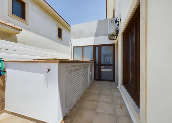 فيلة Fabulous Front House With Pool *