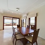 别墅 Fabulous Front House With Pool