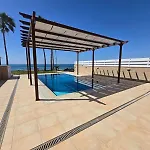 Fabulous Front House With Pool 拉纳卡