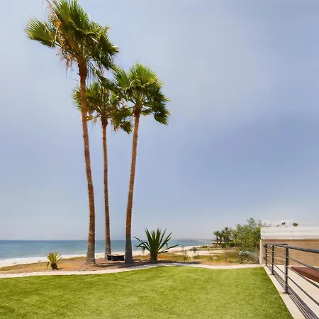 Fabulous Front House With Pool