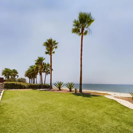 Villa Fabulous Front House With Pool *