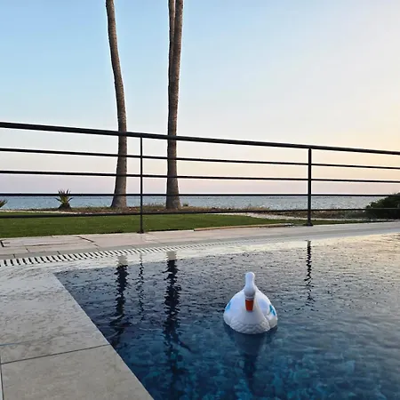 Fabulous Front House With Pool