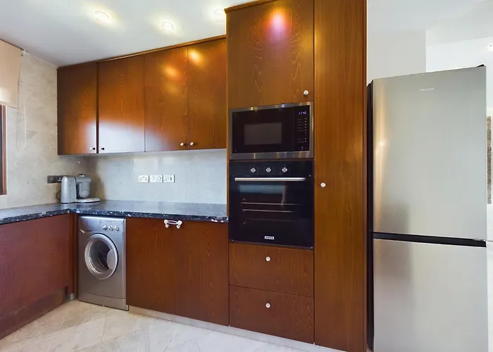 Fabulous Front House With Pool