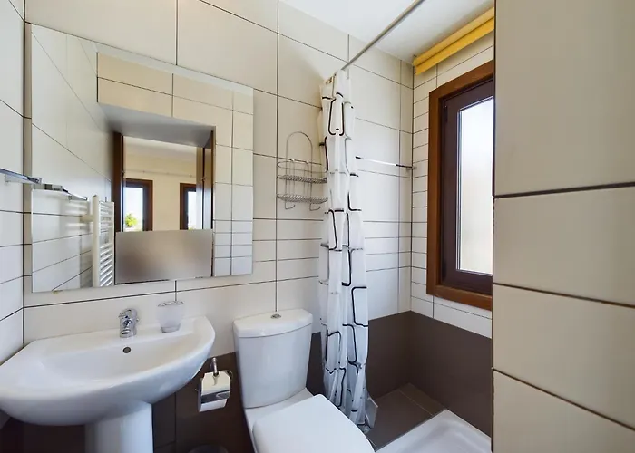 Fabulous Front House With Pool